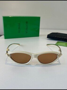 Bottega Veneta Ivory Cat Eye Gold Knot Tan Lens Sunnies
